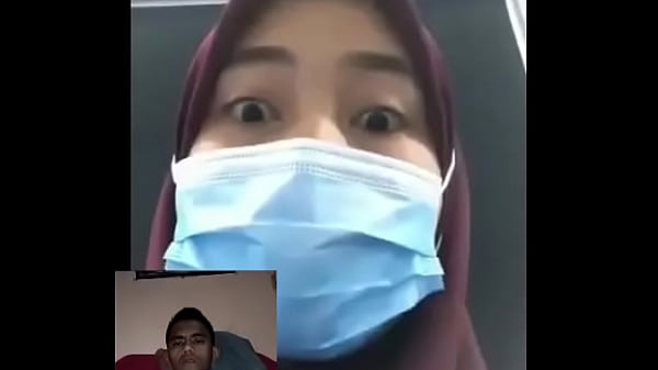 Tudung Belajar Ngentod Hijabi Girl Blows Boyfriend In Car Xxx And